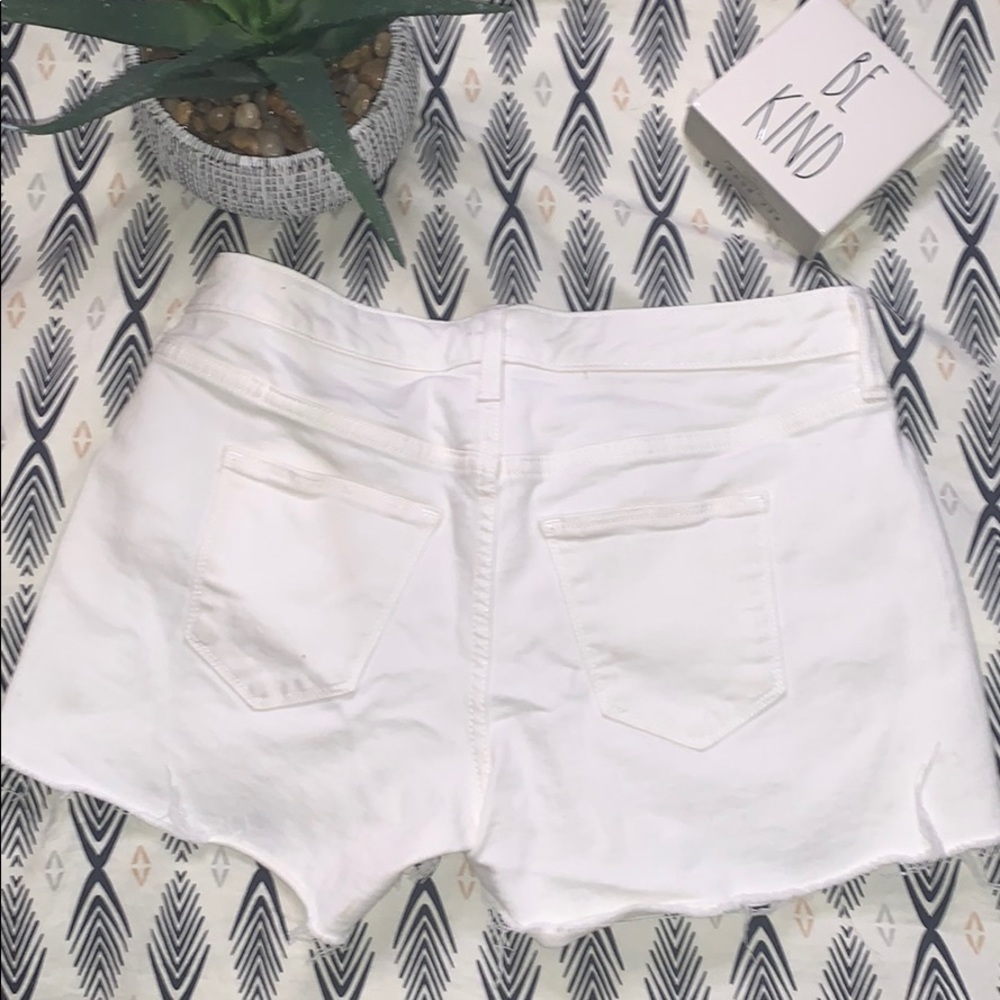 White Short - Picture 2 of 3